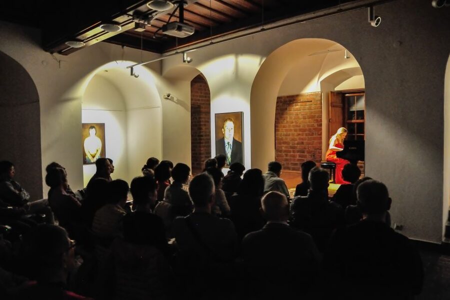 Warsaw: Chopin Concert in the Old Town - The restored Pleyel piano: what you are really paying for