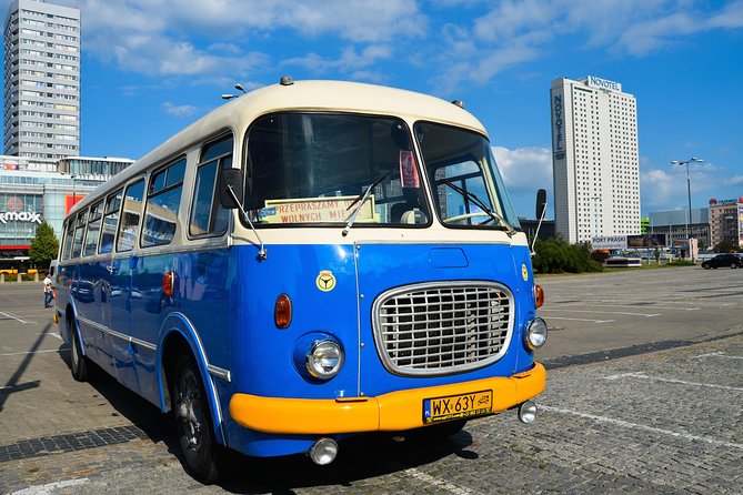 Warsaw City Sightseeing in a Retro Bus for Groups - Stop 2: Castle Square, Plac Zamkowy, and the Royal Castle views