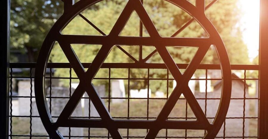 Warsaw Daily Jewish Ghetto Guided Tour with Jewish Cemetery - Key Highlights You Should Not Miss