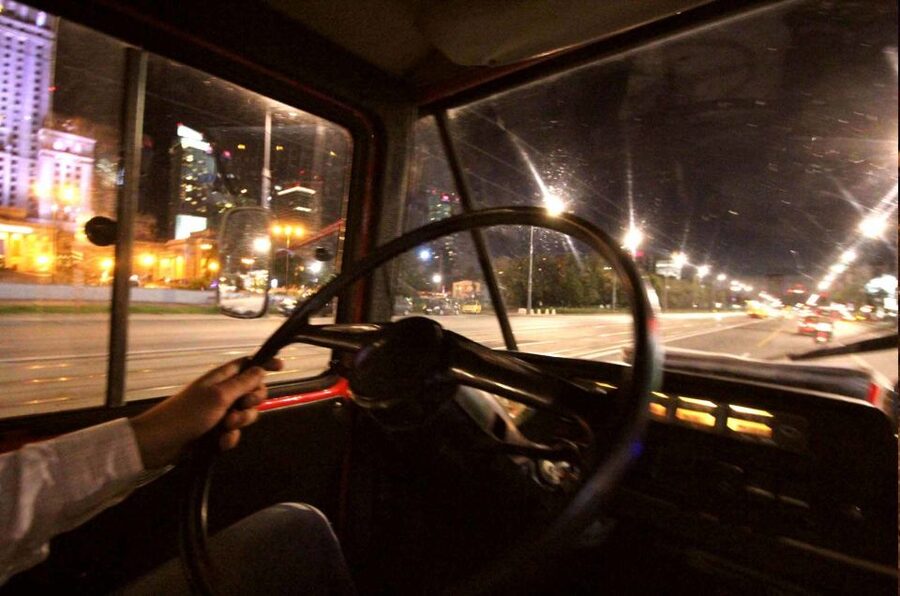 Warsaw: Evening History and Pubs Tour by Retro Minibus - Key highlights you will feel right away