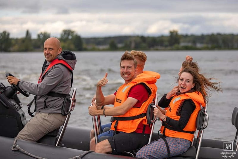 Warsaw: Explore the Vistula on Its Longest Speedboat Route - Price and Value: $241 for a Private Group Up to 6
