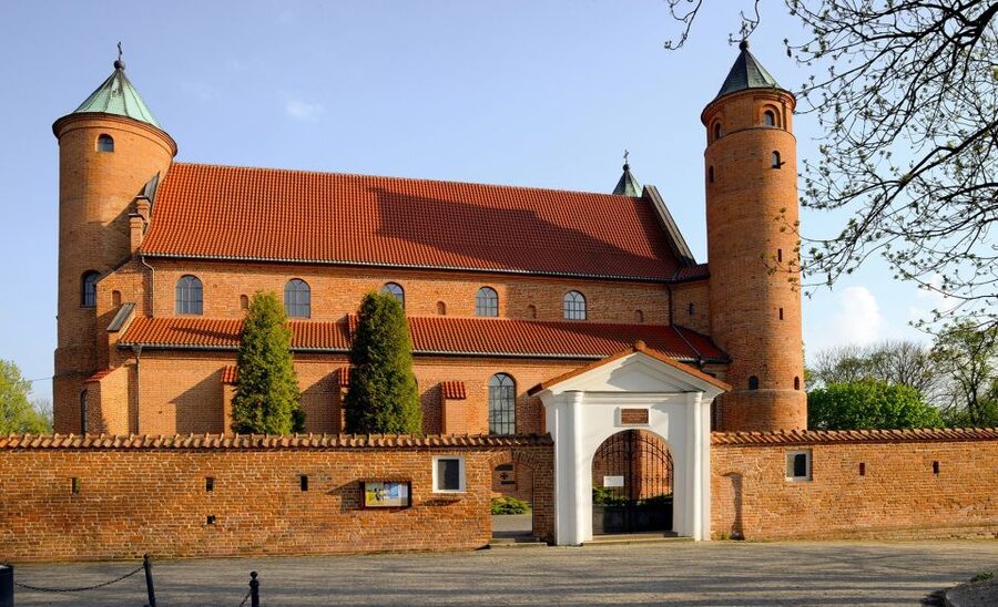 Warsaw: Half-Day Private Chopin Tour to Zelazowa Wola - Should you book Warsaw: Half-Day Private Chopin Tour to Zelazowa Wola?