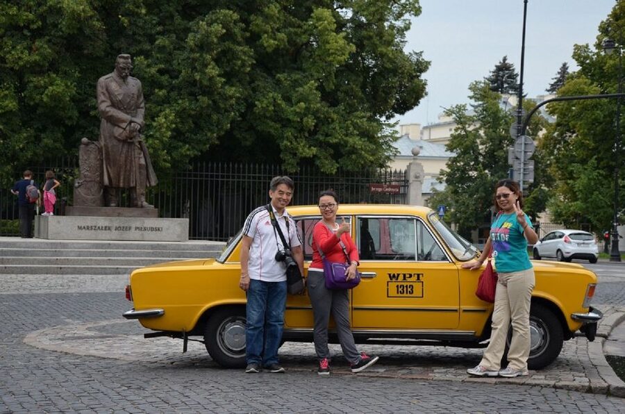 Warsaw: Historic Private Tour in Retro Fiat - Old Town Landmarks and the Communist-Era Story You Can Actually See