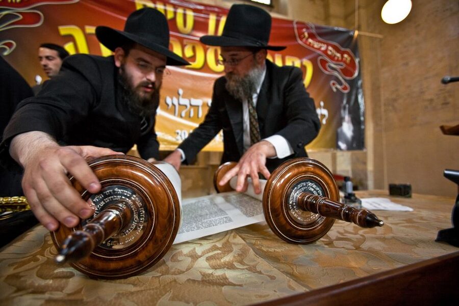 Warsaw: Jewish Heritage 4-Hour Private Tour - Hotel pickup and how the pacing actually works