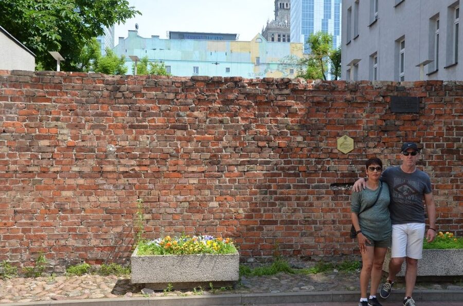 Warsaw Jewish Heritage Private Tour in Retro Fiat - Muranów and the Large Ghetto Area: Where History Meets Modern Streets