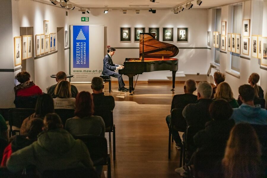 Warsaw: Live Chopin Piano Concert - Chopin in Warsaw Old Town, with a real concert hall feel
