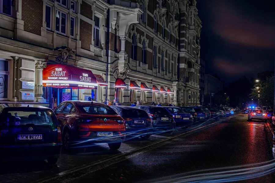 Warsaw: Live Show at Sabat Theatre - Teatr Sabat in a Nutshell: What Makes This Warsaw Evening Different