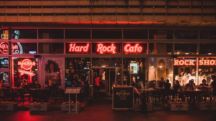 Warsaw: Lunch or dinner at Hard Rock Cafe with Skip-the-Line - Key Points to Know Before You Go