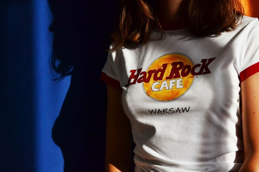 Warsaw: Lunch or dinner at Hard Rock Cafe with Skip-the-Line - How the 90 Minutes Usually Works in Real Life