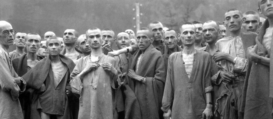 Warsaw: Majdanek Concentration Camp, Lublin Day Trip by Car - Lublin Old Town With a Licensed Guide: The 12-Hour Option Adds Context