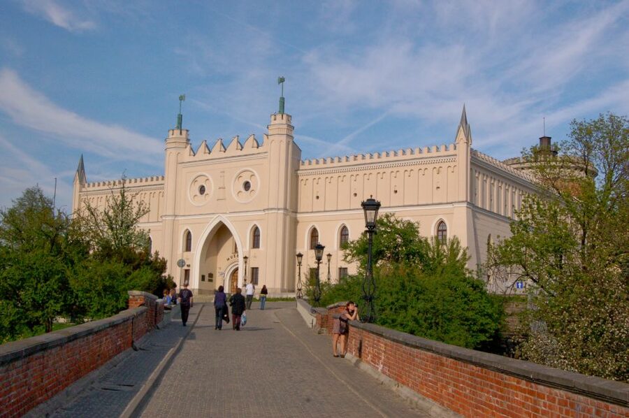 Warsaw: Majdanek Concentration Camp, Lublin Day Trip by Car - Value and Price: Is About $401 Per Person Worth It?