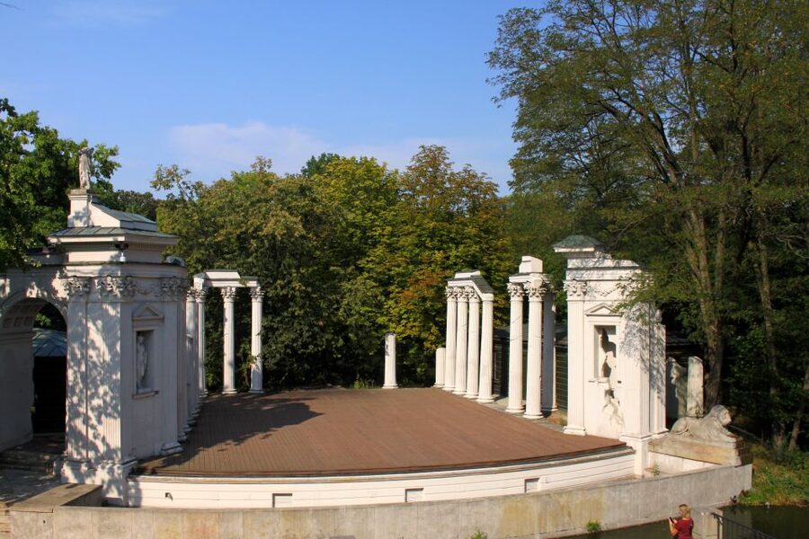 Warsaw Must-Sees: 4-Hour Private Tour by Retro Fiat - Praga district: where the city’s edges get interesting