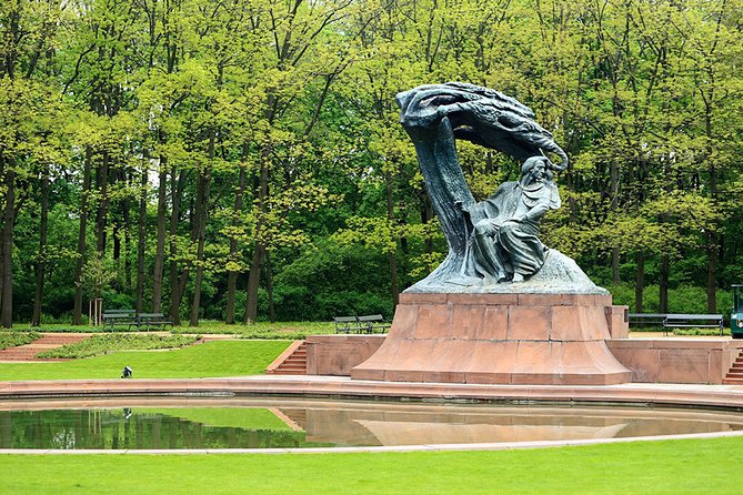 Warsaw Old Town with Royal Castle + Lazienki Park: SMALL GROUP /inc. Pick-up/ - Old Town walking tour: Barbican, Mermaid, and the Royal Route