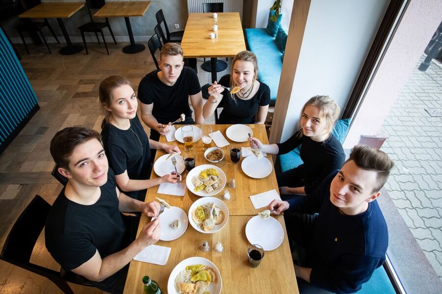 Warsaw: Polish Dumplings Cooking Class - Pierogi in Warsaw, a fun way to learn Polish comfort food