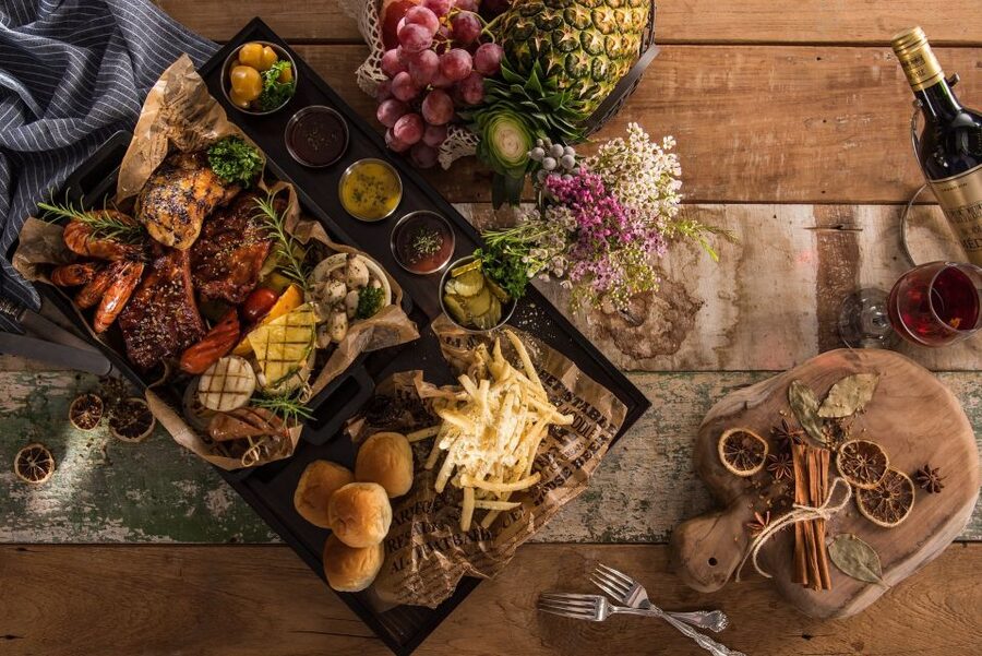 Warsaw: Polish Food Tour - The cafe stop: regional comfort food as the warm-up