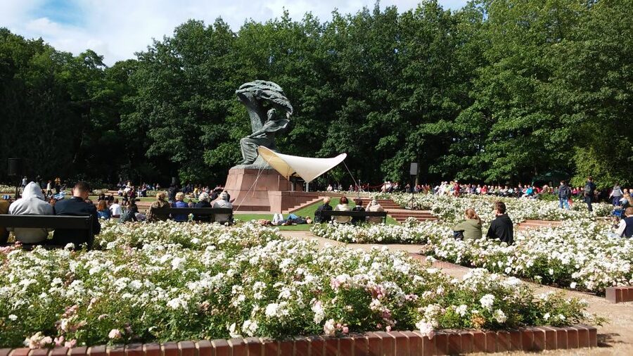 Warsaw: Private 3-Hour Sightseeing Tour by Car with Pickup - Second World War, Post-War Moscow-Era Warsaw, and the Warsaw Ghetto Story