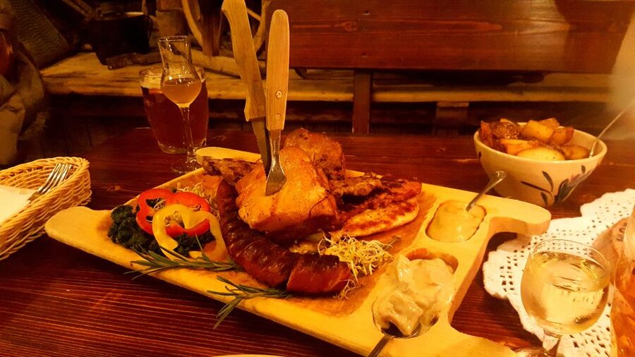 Warsaw Private Polish Food Tasting Tour at Top Restaurants - Old Town walking time: Market Square, the Royal Castle area, and Krakowski Przedmieście