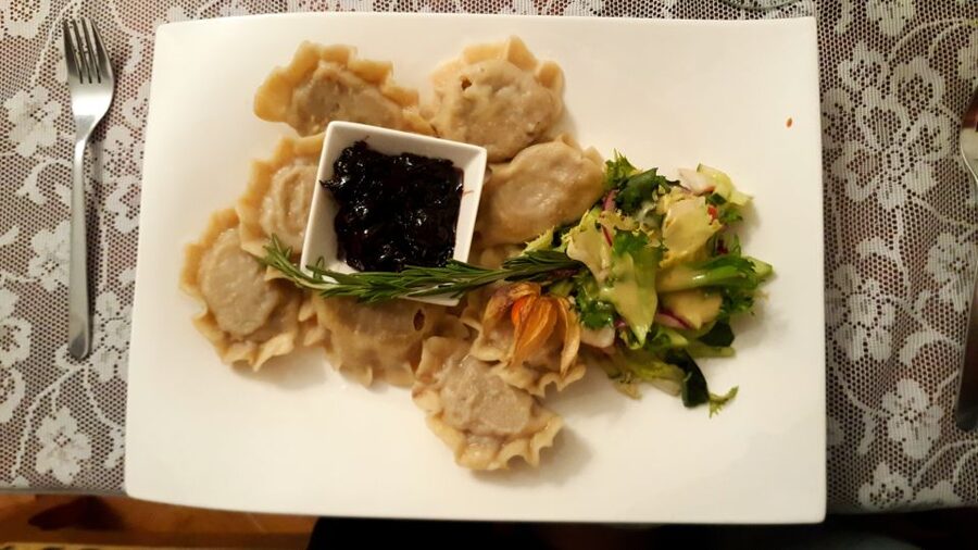 Warsaw Private Polish Food Tasting Tour at Top Restaurants - Who should book this Warsaw private food tour
