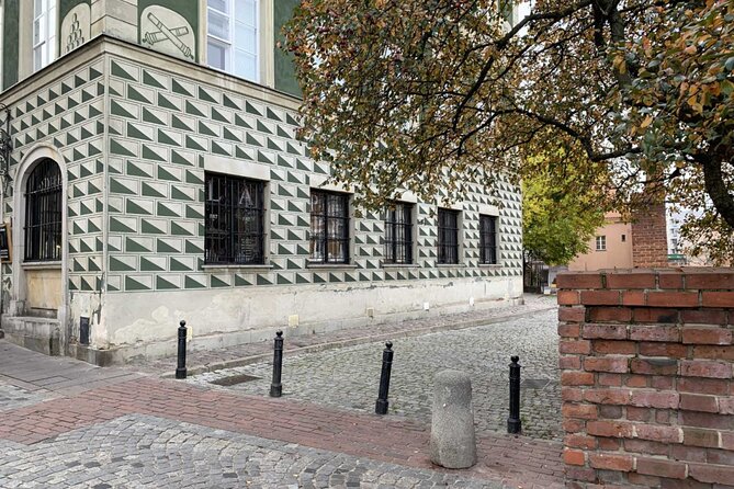 Warsaw's Old Town A Self-Guided Audio Tour - St Martin’s Church and the hunger strike that sparked Solidarity