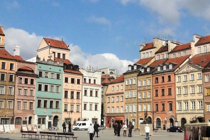 Warsaw's Old Town A Self-Guided Audio Tour - Castle Square fortifications, told in a way you can feel