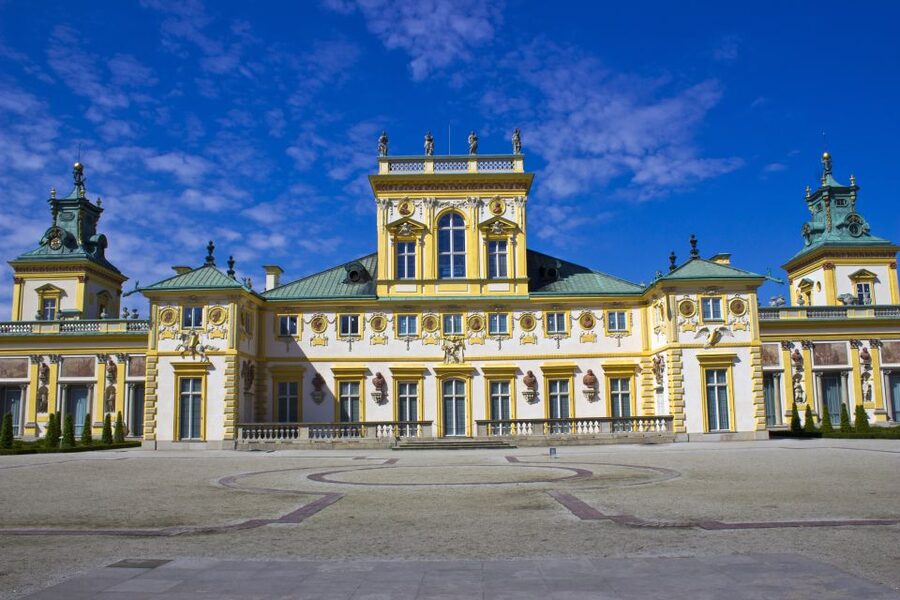 Warsaw: Skip-the-Line Wilanow Palace & Gardens Private Tour - Inside Wilanów: White Hall and the rooms tied to royal life