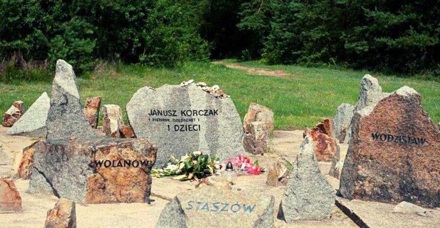 Warsaw: Small-Group Tour to Treblinka Extermination Camp - What the small-group format changes