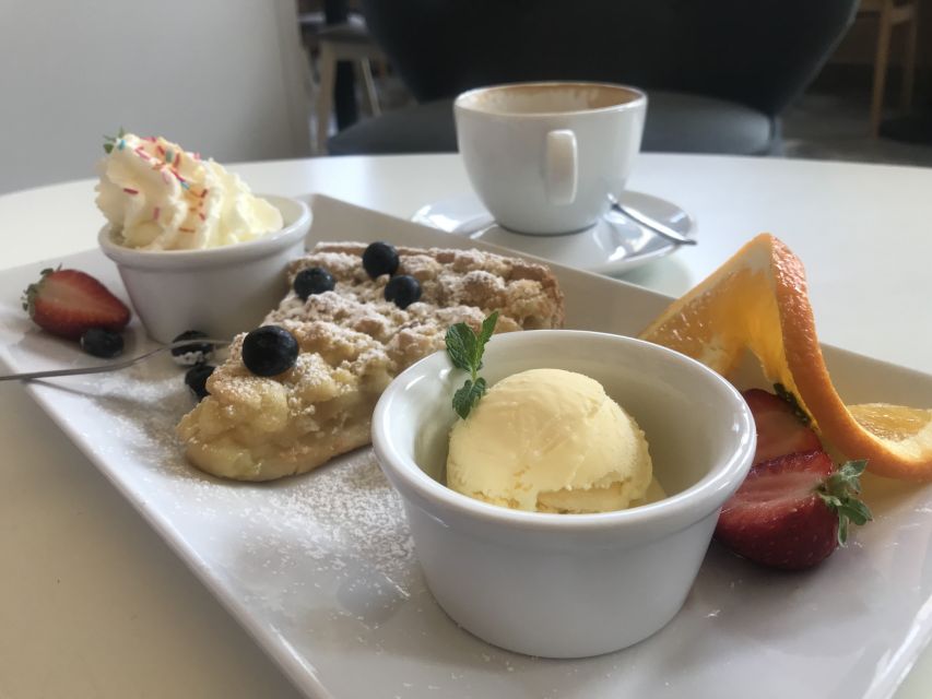 Warsaw: Traditional Food Tour with Old Town Sightseeing - The fast, satisfying idea: food first, Old Town right after