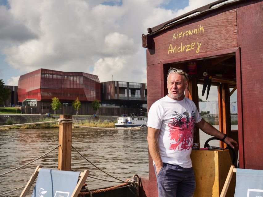 Warsaw: Traditional Galar Cruise on The Vistula River - Audio guide with headphones: how to get the most out of the 54 minutes