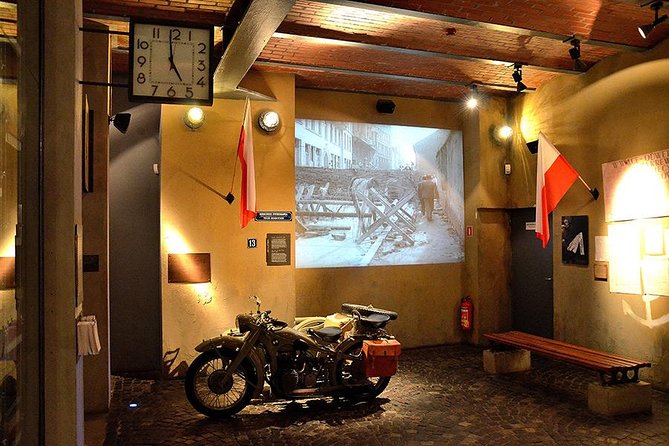 Warsaw Uprising Museum (1944) + POLIN Museum: PRIVATE TOUR /inc. Pick-up/ - Price and value for a 4-hour private museum day