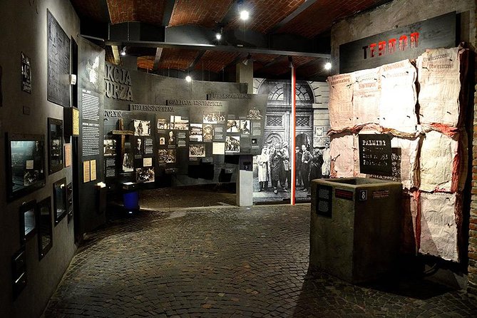 Warsaw Uprising Museum (1944) + POLIN Museum : SMALL GROUP /inc. Pick-up/ - A 4-hour double bill: two Warsaw stories, one easy plan