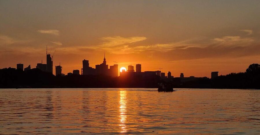 Warsaw: Vistula River Sunset Cruise with Welcome Drink - Why This Vistula Sunset Cruise Feels Like Real Warsaw Time