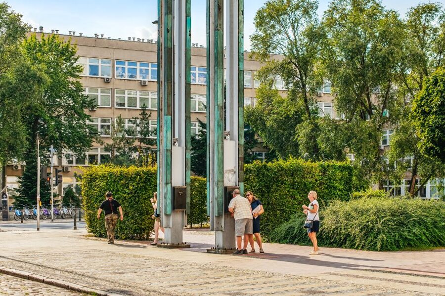 Warsaw: Warsaw Ghetto Private Walking Tour with Hotel Pickup - How the Ghetto Was Created in 1940, and Why the Numbers Matter