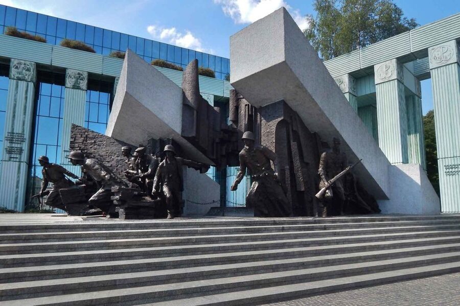 Warsaw: WWII Private Tour by Retro Minibus with Hotel Pickup - The 1944 Warsaw Uprising: The Last Attempt Before the Red Army