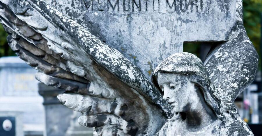 World War II Warsaw Old Town, Military Cemetery Walking Tour - Tomb of an Unknown Soldier: a symbolic way to close the Old Town portion