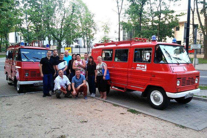 Your Custom Tour: private tour by retro minibus with hotel pickup - Praga Polnoc: a different Warsaw mood in only an hour