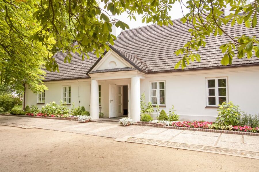 Zelazowa Wola: Frederic Chopin Half-Day Private Tour - Key Things You’ll Actually Notice